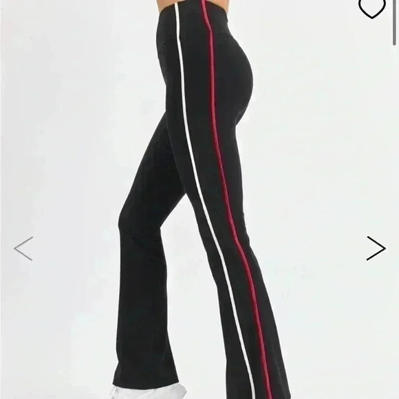 AYDA ACTIVE ZOE FLARE LEGGING - Picture 3 of 7